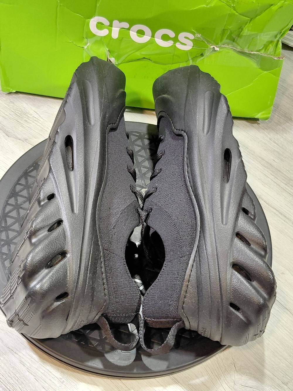 NWT Crocs Men Echo Surge Athletic Sneakers - Triple Black Lite Ride Comfort M10 - Picture 6 of 15